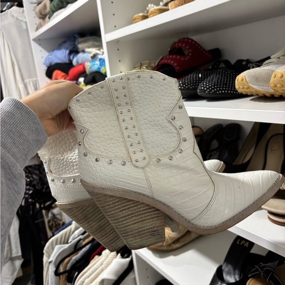 Sam Edelman White Ankle Boots - Picture 4 of 6